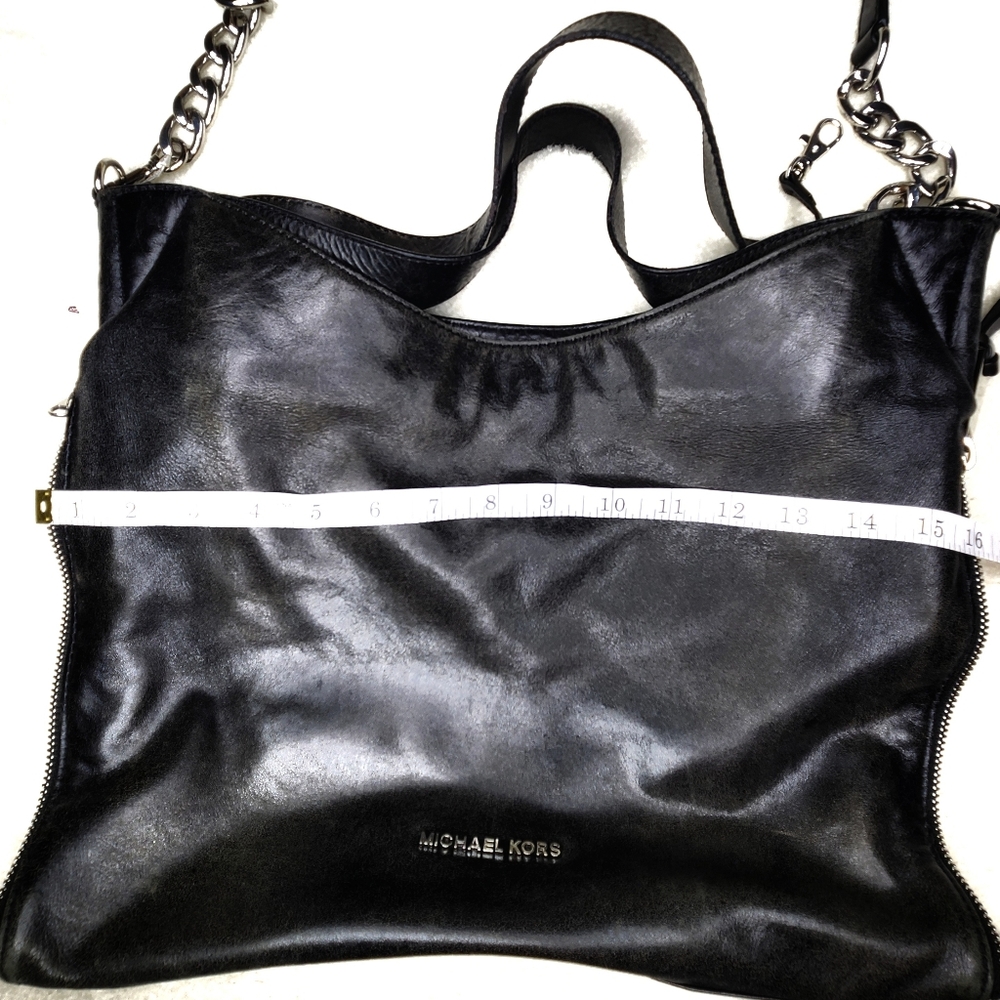 Michael Kors Devon Large Hobo Black Leather Shoulder Tote - Picture 9 of 14